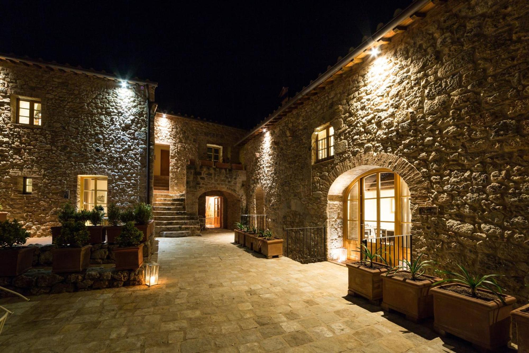 Relais La Costa Historical Residence Monteriggioni Luaran gambar