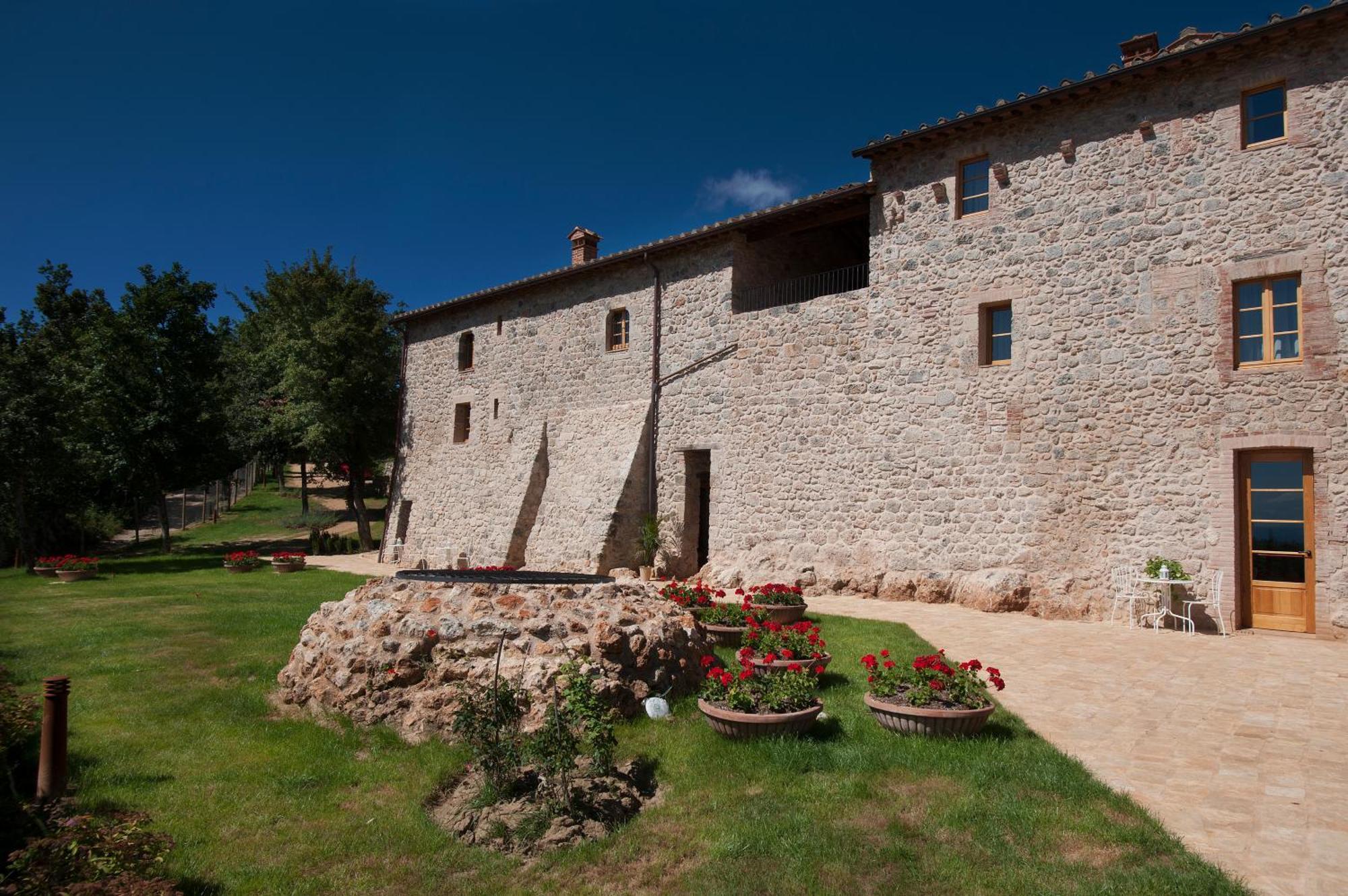 Relais La Costa Historical Residence Monteriggioni Luaran gambar
