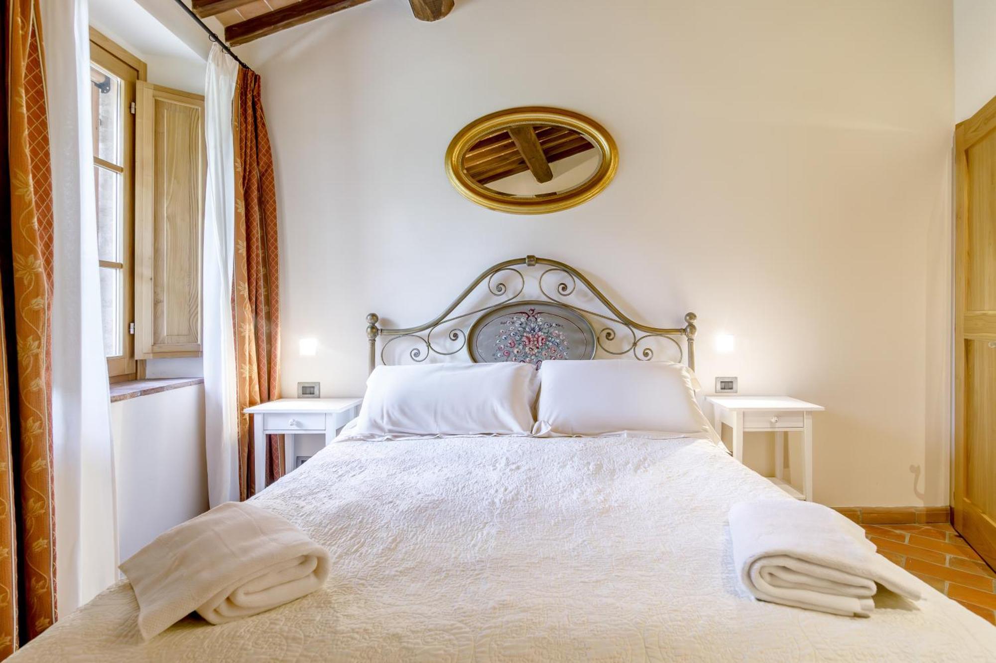 Relais La Costa Historical Residence Monteriggioni Luaran gambar
