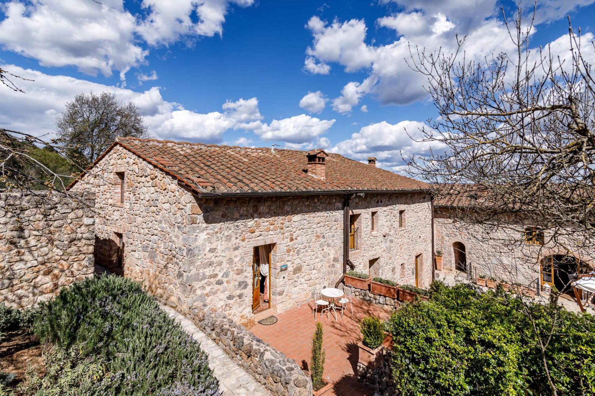 Relais La Costa Historical Residence Monteriggioni Luaran gambar
