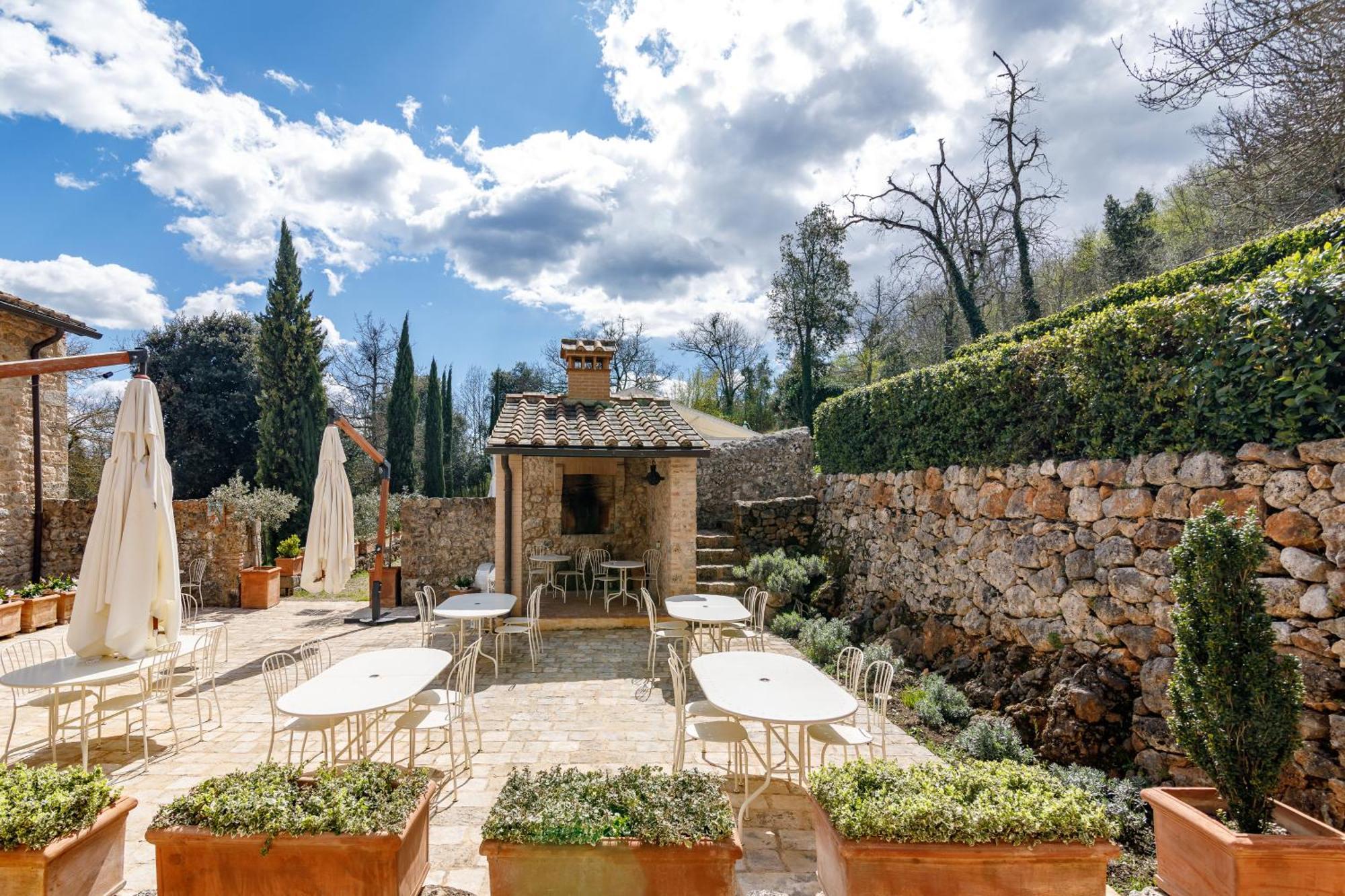 Relais La Costa Historical Residence Monteriggioni Luaran gambar