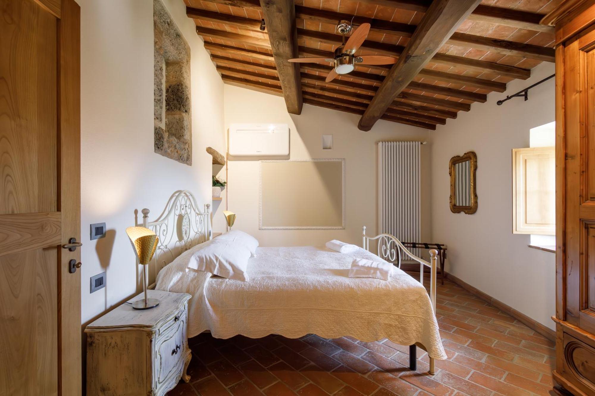 Relais La Costa Historical Residence Monteriggioni Luaran gambar