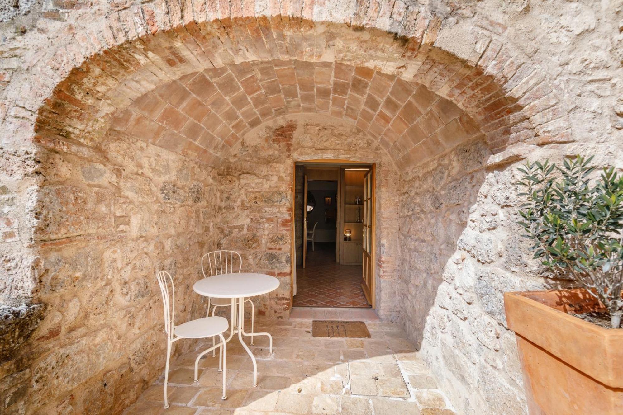 Relais La Costa Historical Residence Monteriggioni Luaran gambar